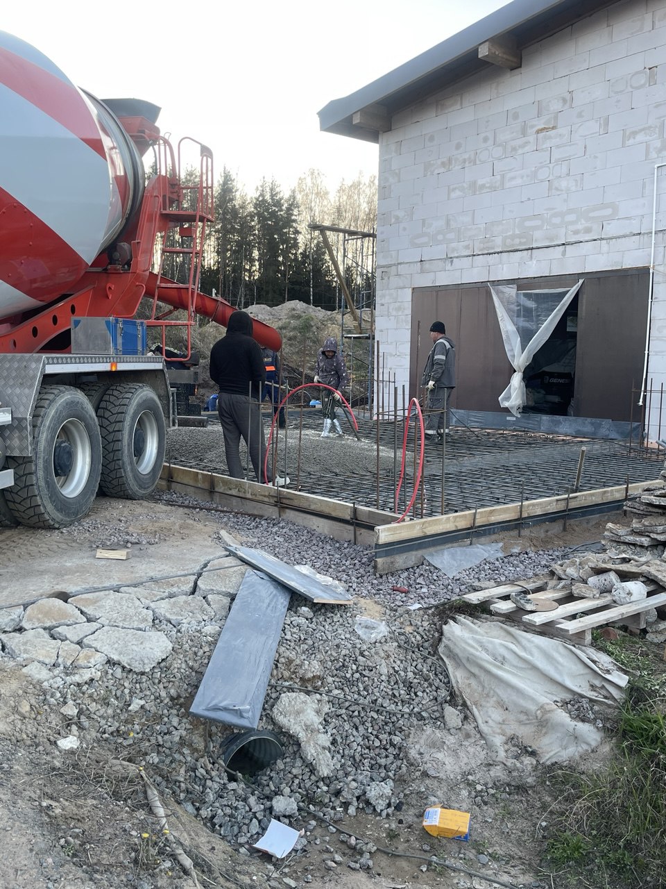 Утепленный плитный фундамент - фото 1